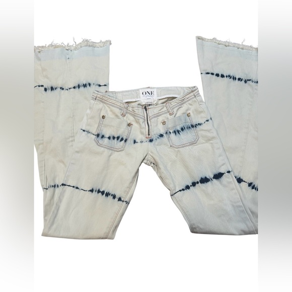 ONE Teaspoon Ziggy Bleach Flares Size 22 - Picture 4 of 10